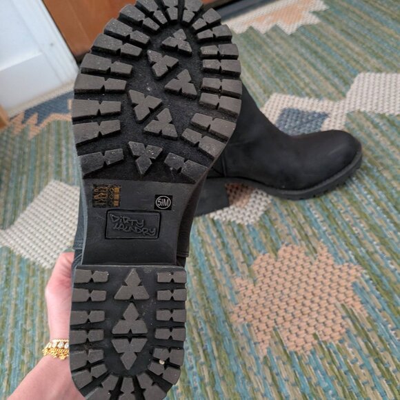 Black High Heel Chelsea Ankle Booties - Picture 4 of 6